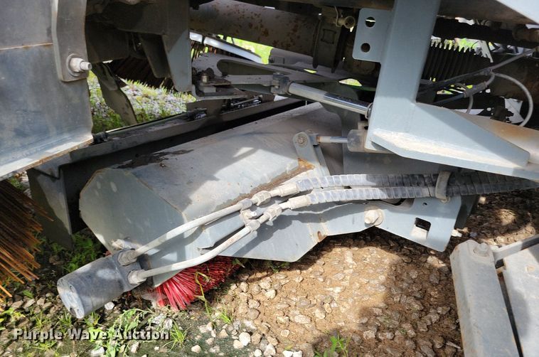 image for item DR4315 2002 Sterling SC8000 street sweeper truck