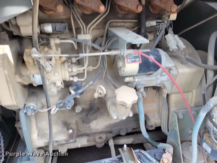 image for item DR4315 2002 Sterling SC8000 street sweeper truck