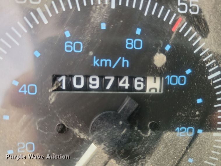 image for item DR4315 2002 Sterling SC8000 street sweeper truck