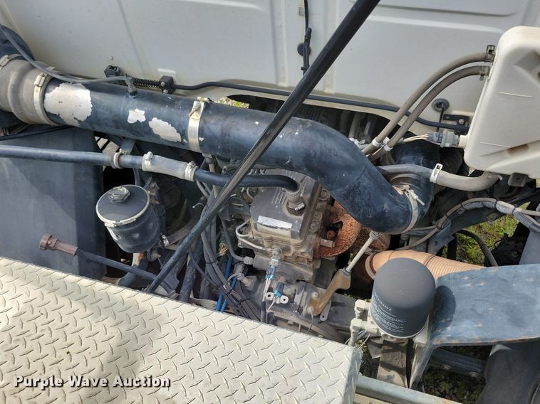 image for item DR4315 2002 Sterling SC8000 street sweeper truck