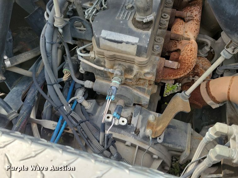 image for item DR4315 2002 Sterling SC8000 street sweeper truck