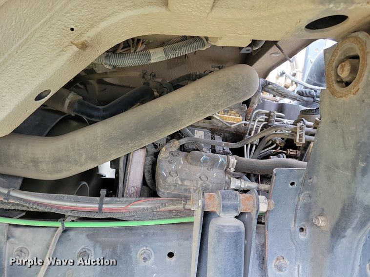 image for item DR4315 2002 Sterling SC8000 street sweeper truck