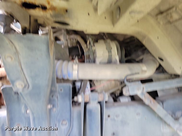 image for item DR4315 2002 Sterling SC8000 street sweeper truck