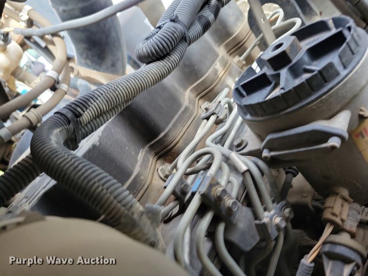 image for item DR4315 2002 Sterling SC8000 street sweeper truck