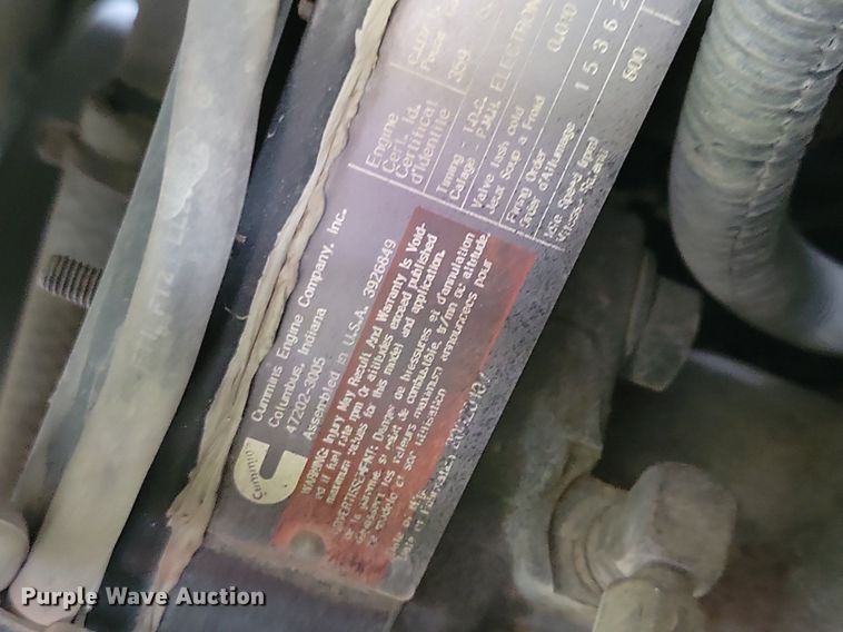 image for item DR4315 2002 Sterling SC8000 street sweeper truck