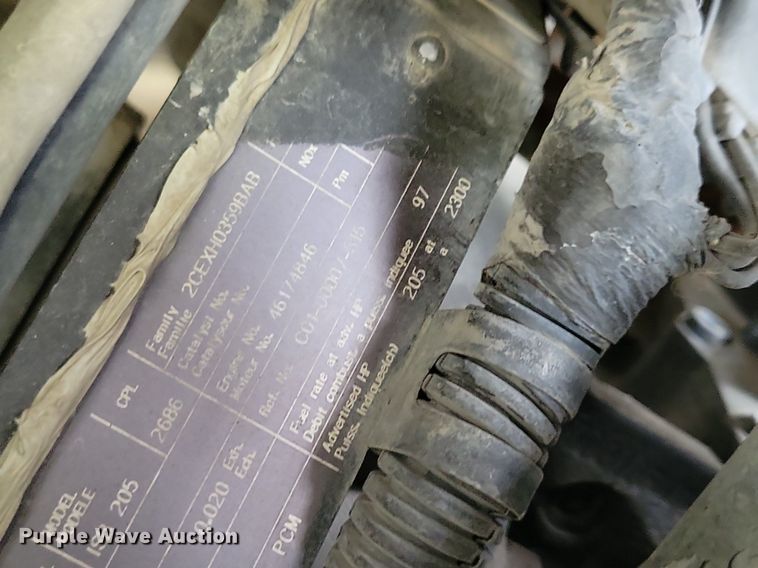 image for item DR4315 2002 Sterling SC8000 street sweeper truck