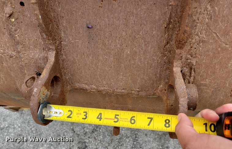 image for item DR4356 (3) excavator attachments