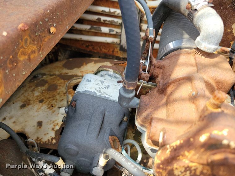 image for item DR4363 1966 Bobcat Melroe 500 skid steer loader