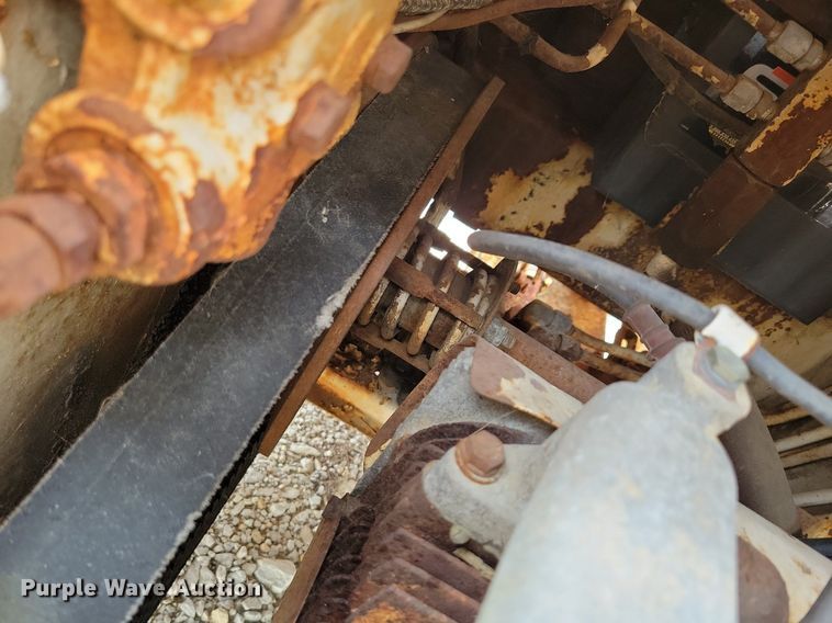 image for item DR4363 1966 Bobcat Melroe 500 skid steer loader