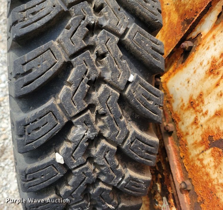 image for item DR4363 1966 Bobcat Melroe 500 skid steer loader