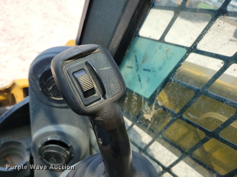 image for item DR4366 2014 Caterpillar 236D skid steer loader