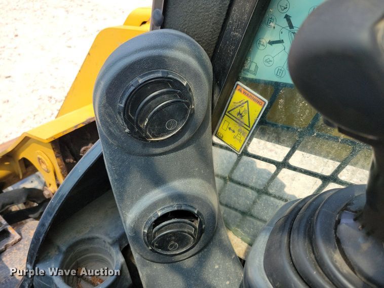 image for item DR4366 2014 Caterpillar 236D skid steer loader