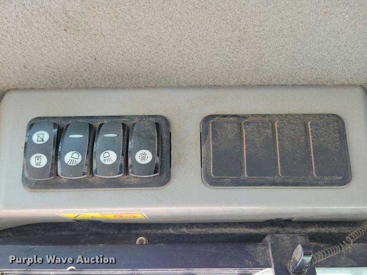 image for item DR4366 2014 Caterpillar 236D skid steer loader