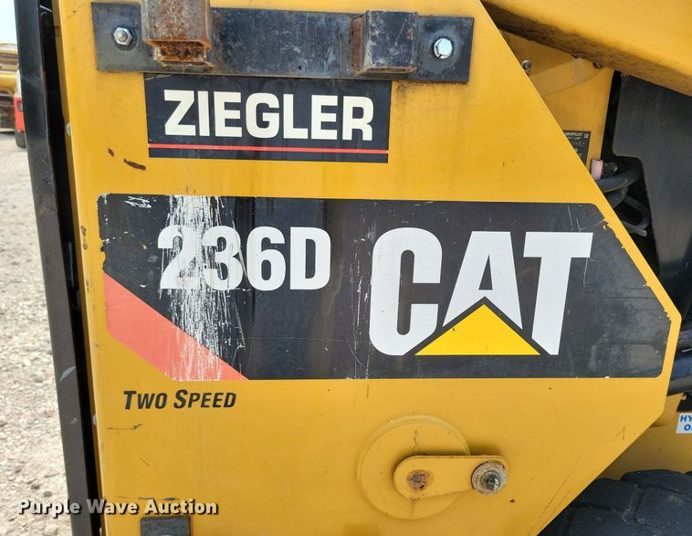 image for item DR4366 2014 Caterpillar 236D skid steer loader