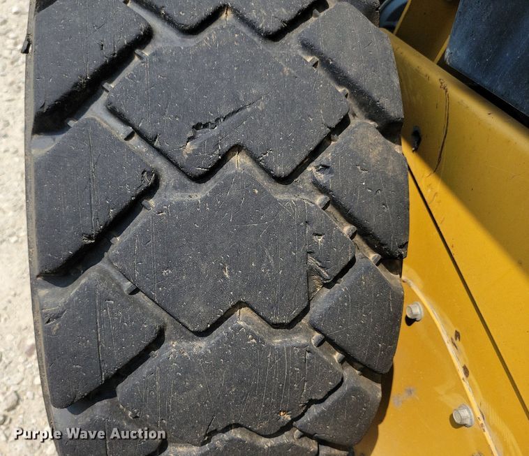 image for item DR4366 2014 Caterpillar 236D skid steer loader