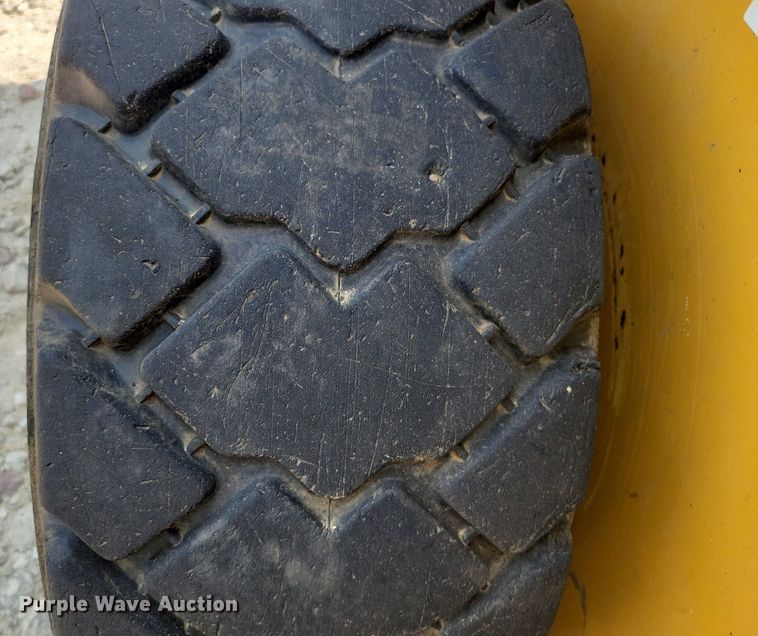 image for item DR4366 2014 Caterpillar 236D skid steer loader