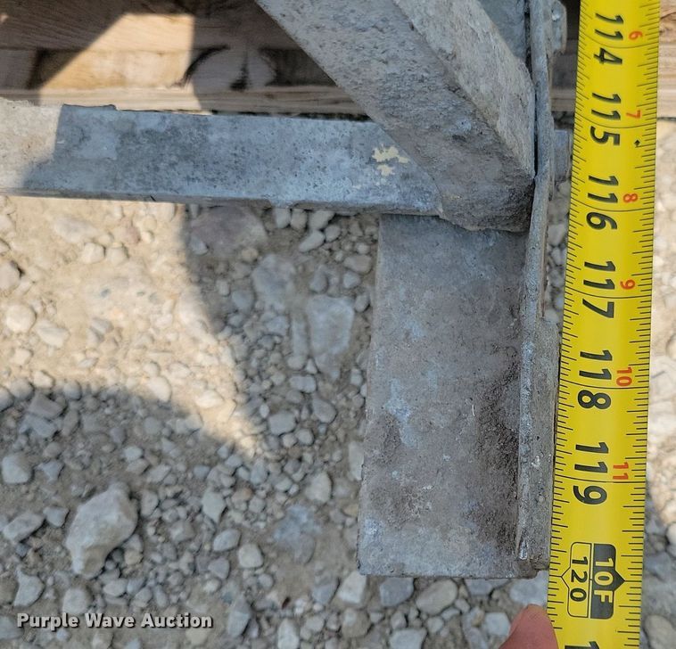 image for item DR4367 Morris concrete power screed