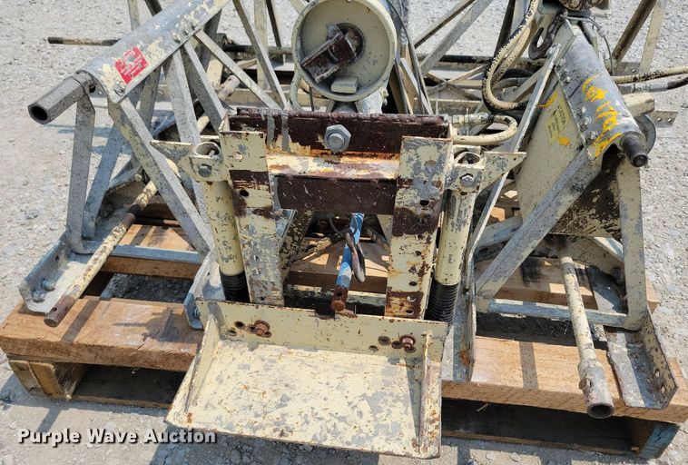 image for item DR4367 Morris concrete power screed