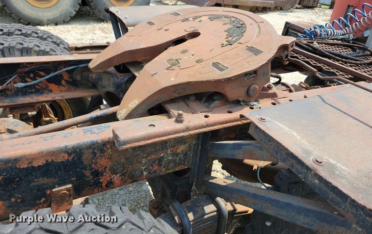 image for item DR4369 1961 Mack B61 semi truck