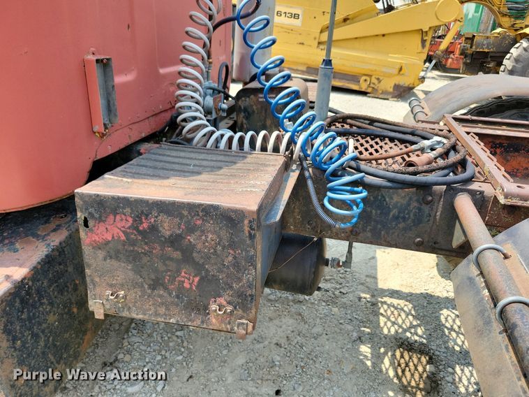 image for item DR4369 1961 Mack B61 semi truck