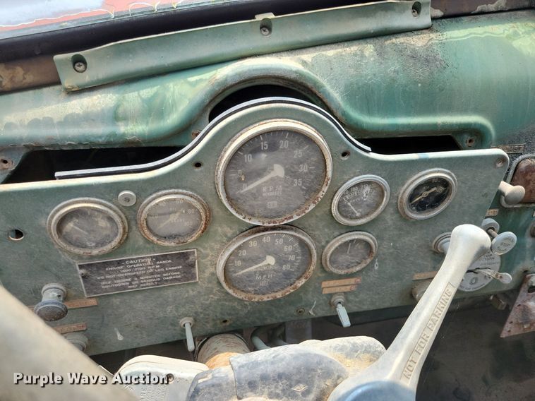 image for item DR4369 1961 Mack B61 semi truck