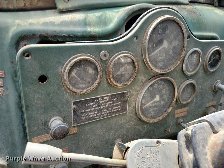 image for item DR4369 1961 Mack B61 semi truck