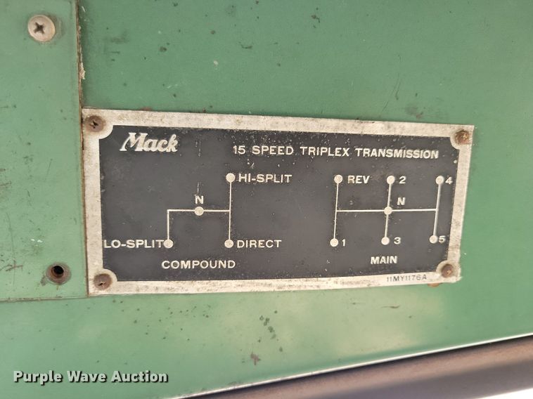 image for item DR4369 1961 Mack B61 semi truck