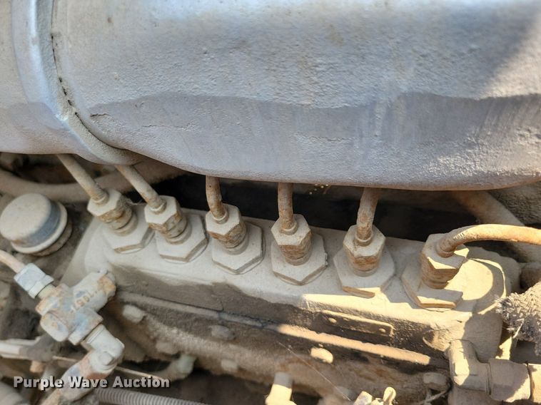 image for item DR4369 1961 Mack B61 semi truck