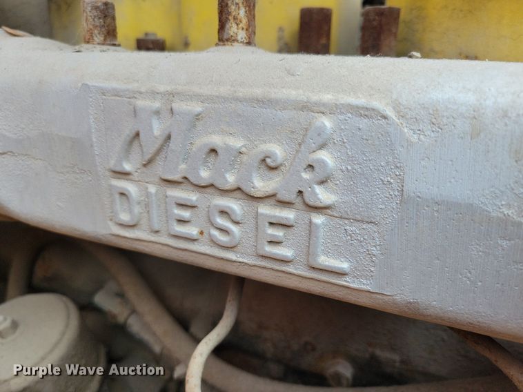 image for item DR4369 1961 Mack B61 semi truck
