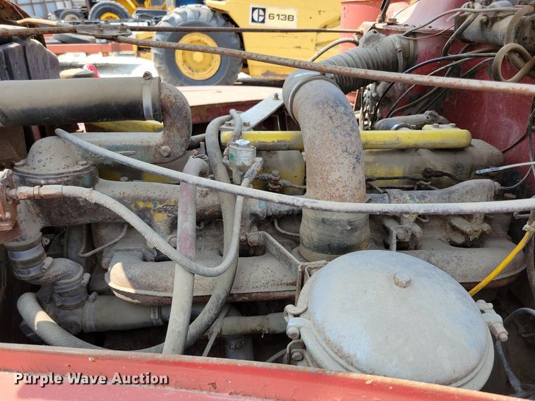 image for item DR4369 1961 Mack B61 semi truck