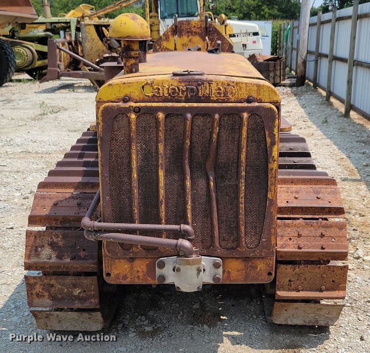 image for item DR4370 Caterpillar  tractor