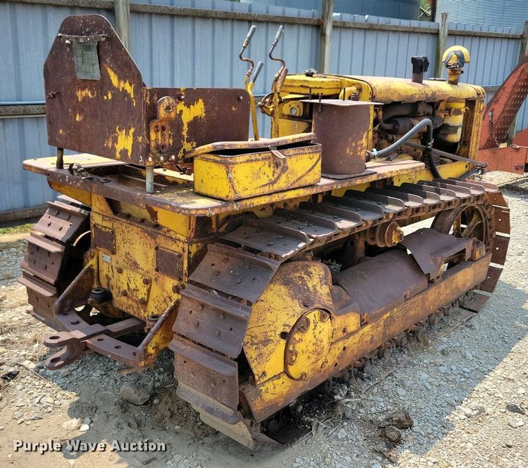 image for item DR4370 Caterpillar  tractor