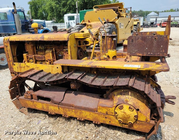 image for item DR4370 Caterpillar  tractor