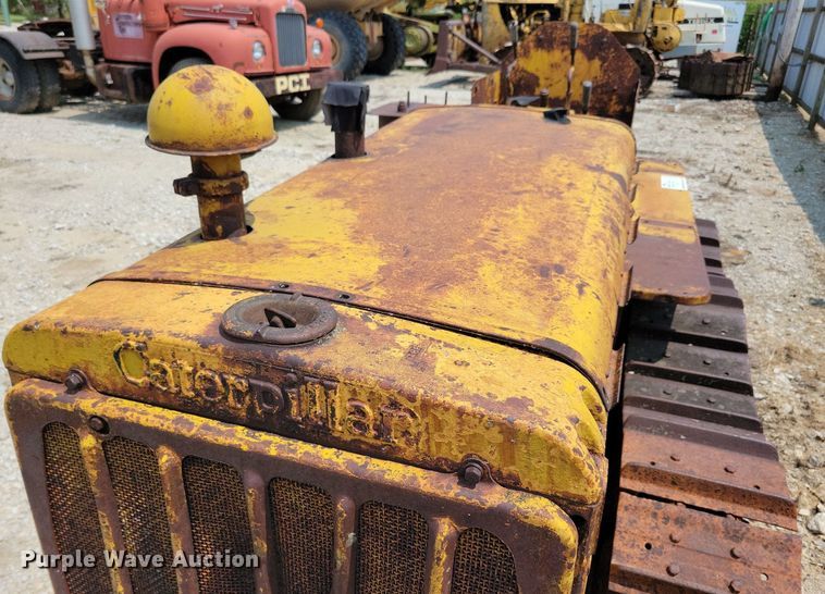 image for item DR4370 Caterpillar  tractor