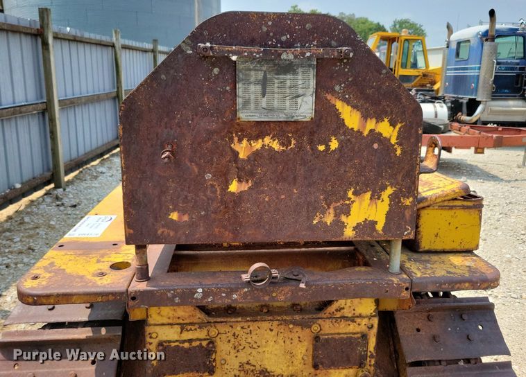 image for item DR4370 Caterpillar  tractor