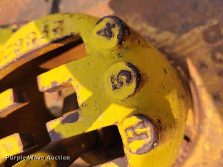 image for item DR4370 Caterpillar  tractor