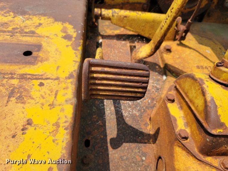 image for item DR4370 Caterpillar  tractor