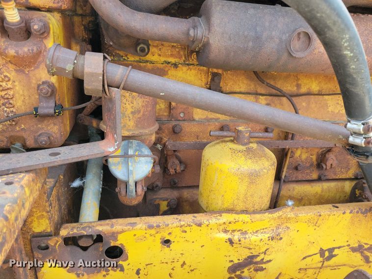 image for item DR4370 Caterpillar  tractor