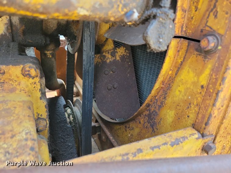 image for item DR4370 Caterpillar  tractor
