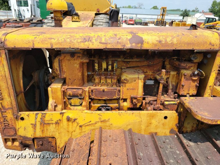 image for item DR4370 Caterpillar  tractor