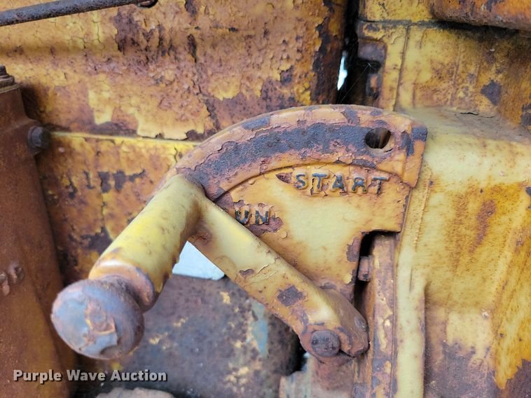 image for item DR4370 Caterpillar  tractor