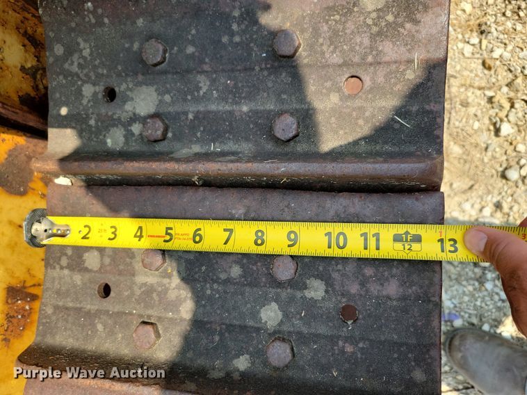 image for item DR4370 Caterpillar  tractor