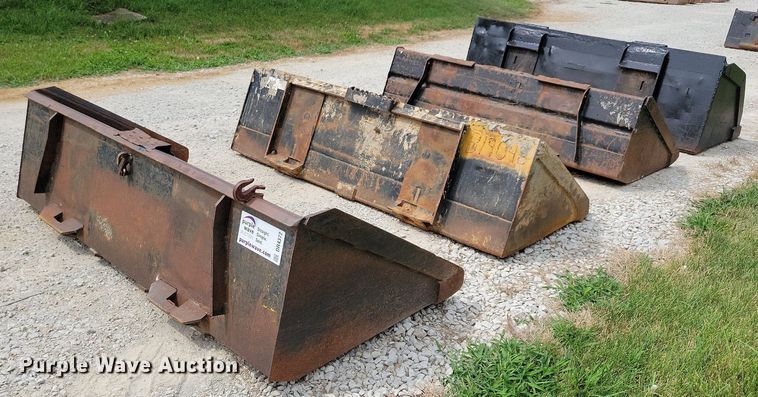 image for item DR4372 (4) skid steer buckets