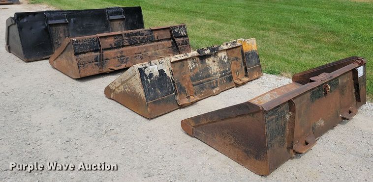 image for item DR4372 (4) skid steer buckets