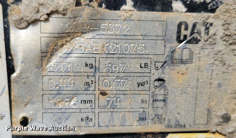 image for item DR4372 (4) skid steer buckets