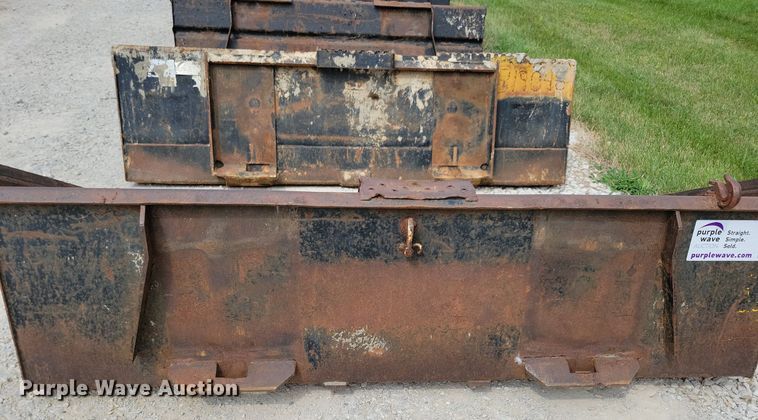image for item DR4372 (4) skid steer buckets