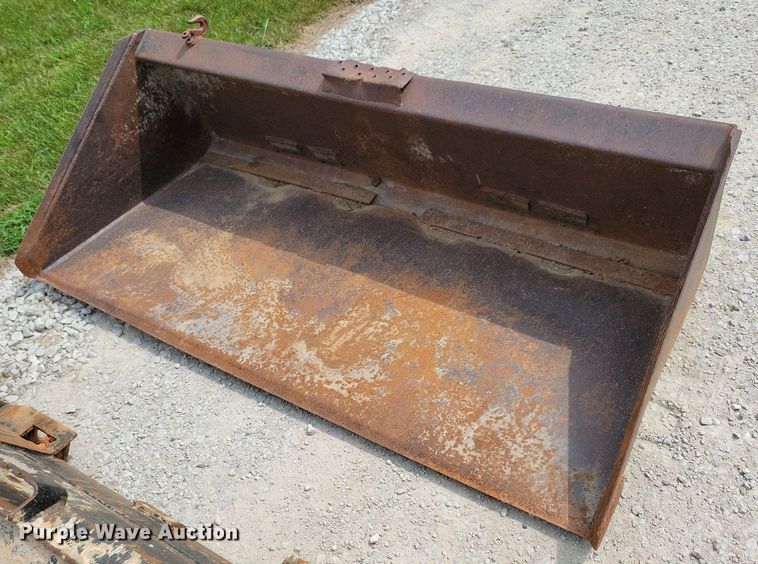 image for item DR4372 (4) skid steer buckets