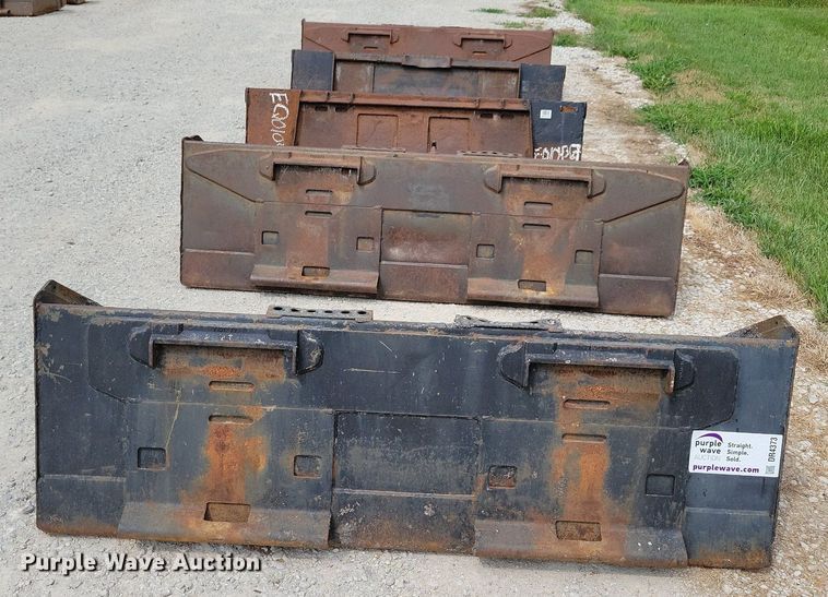 image for item DR4373 (5) skid steer buckets