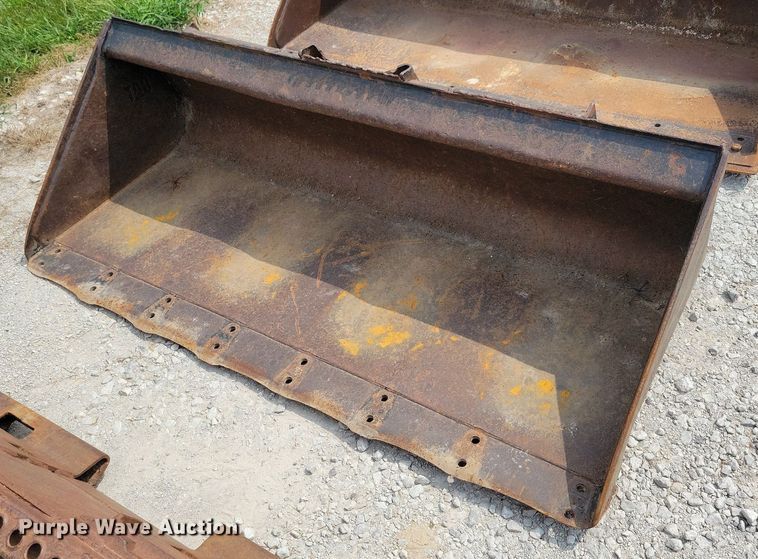 image for item DR4373 (5) skid steer buckets