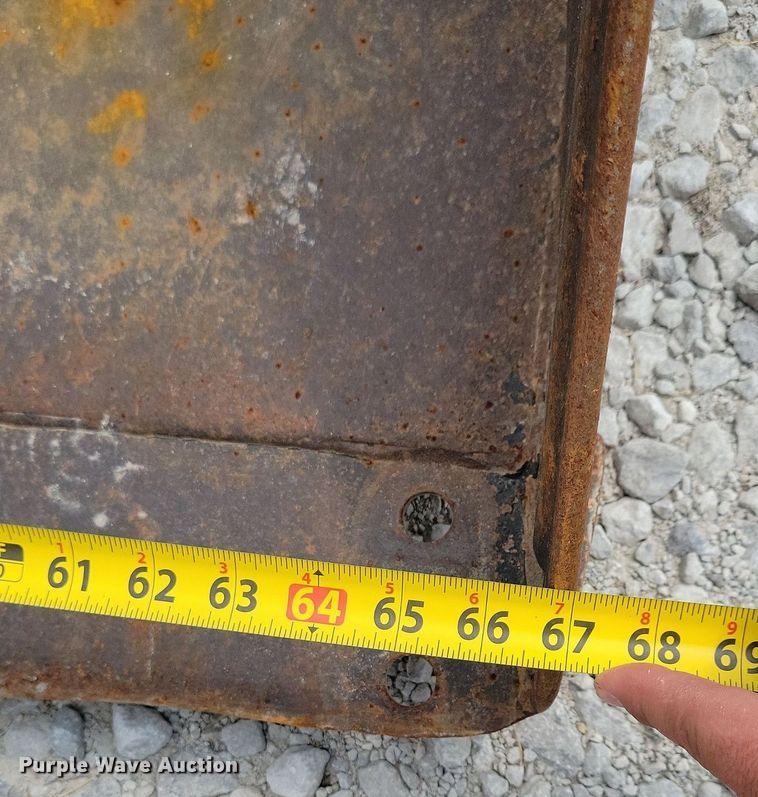 image for item DR4373 (5) skid steer buckets